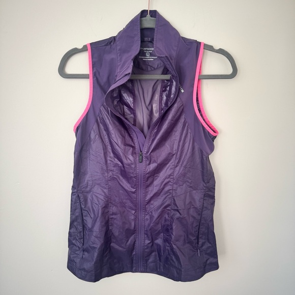 Brooks Jackets & Blazers - Brooks For Women Shelter Technology Purple with Pink Running Vest Size Small